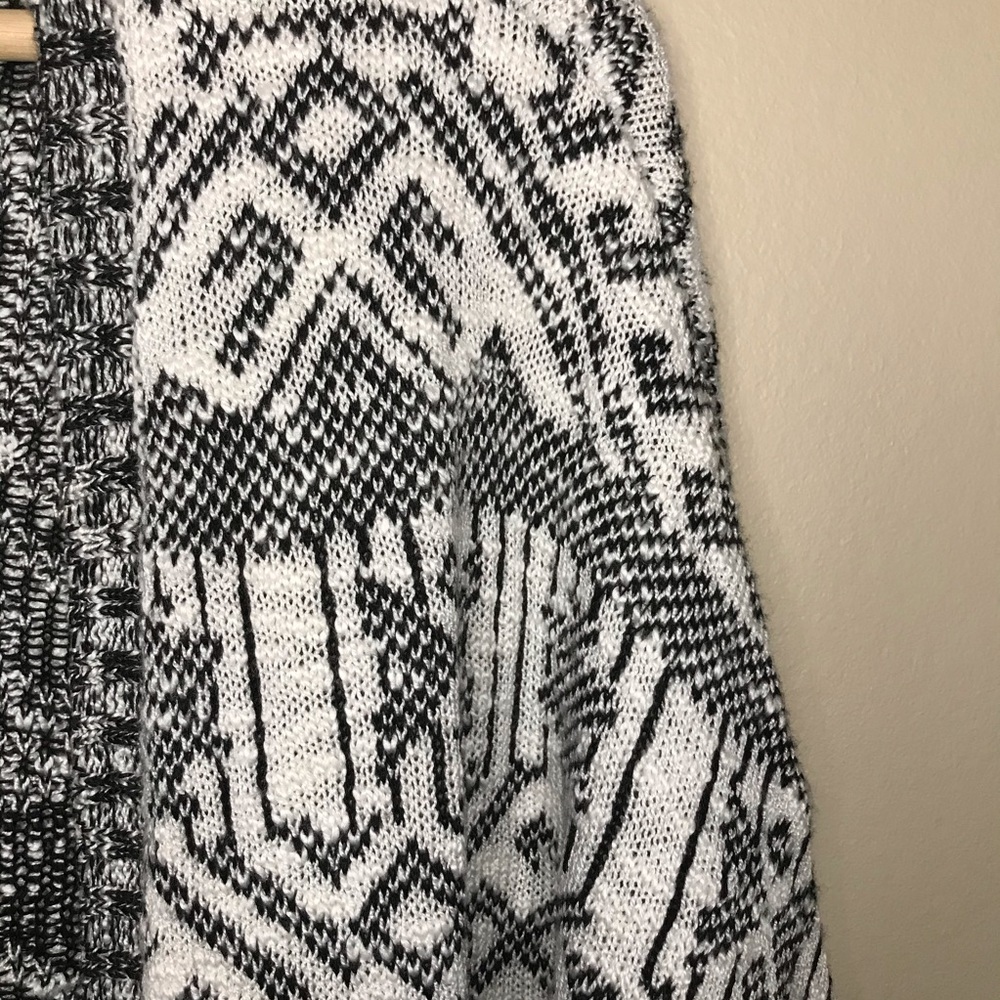 PINK ROSE Open Front Cardigan | Duster Aztec Print - Picture 2 of 7